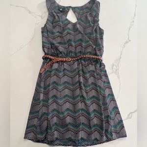 IZ BYER DRESS SIZE LARGE